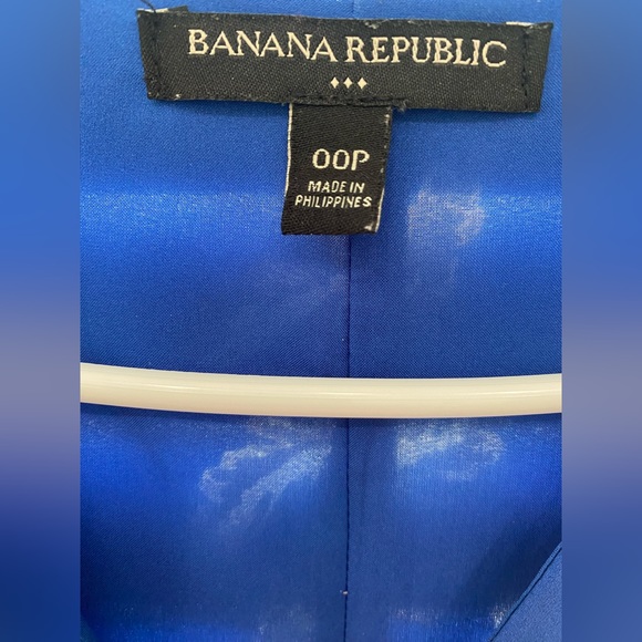 Banana Republic Blue Floral Print Flirty Wrap Midi Dress - Picture 2 of 9